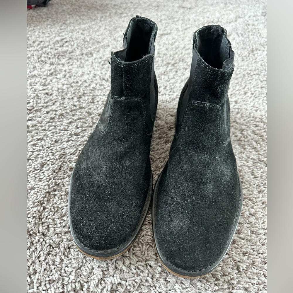 Steve Madden black leather boots size 8